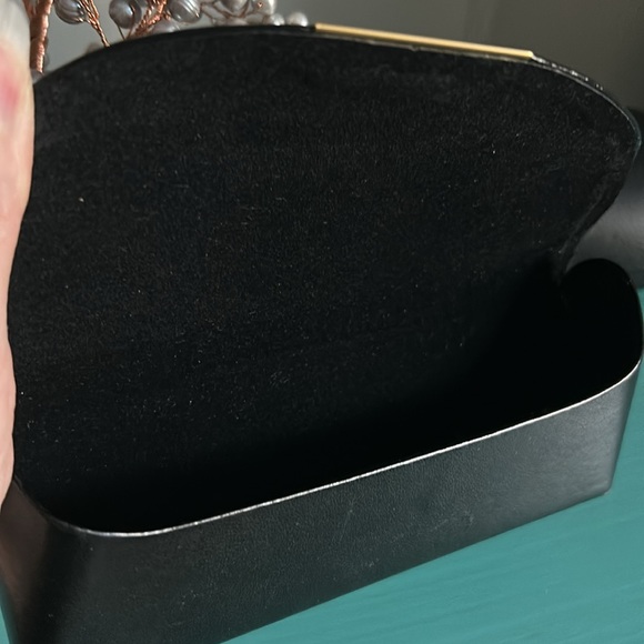 Christian Siriano Set of 2 Black Sunglass and Eyeglass Travel Cases - Picture 7 of 12